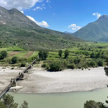 Panoramic View Xhanari בית הארחה