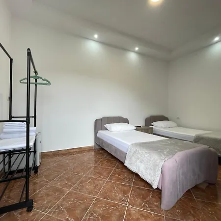 Panoramic View Xhanari בית הארחה