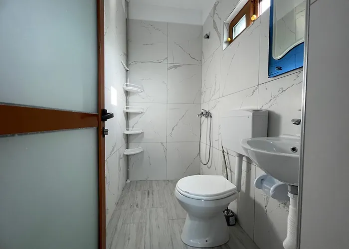 Affittacamere Panoramic View Xhanari Tepelene