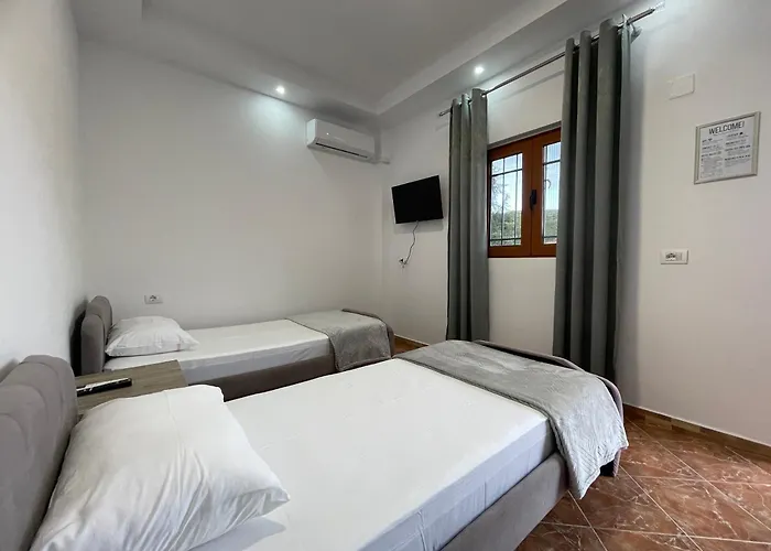 Affittacamere Panoramic View Xhanari